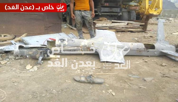 سقوط طائرة حوثية مُسيرة بطريقة مفاجئة في أبين


