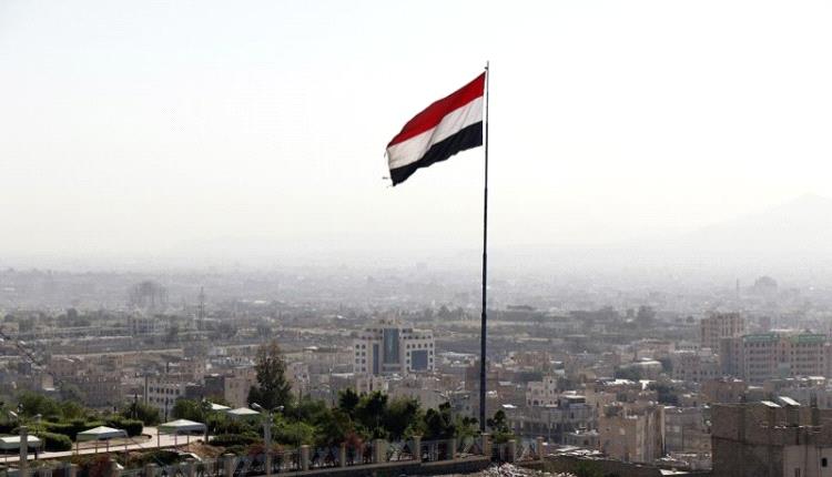 وزير سابق يحذر من تصعيد قادم يهدد توافقات الحل في اليمن
