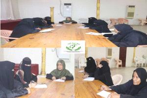 برئاسة القيادية " فاطمة الحاج " اتحاد نساء اليمن لحج يعقد اجتماع موسع بهيئته الإدارية