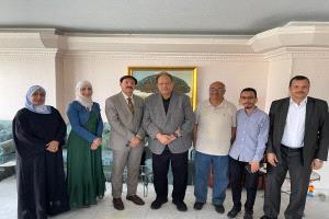 الرئيس علي ناصر محمد يستقبل الأمين العام للجنة اليمنية