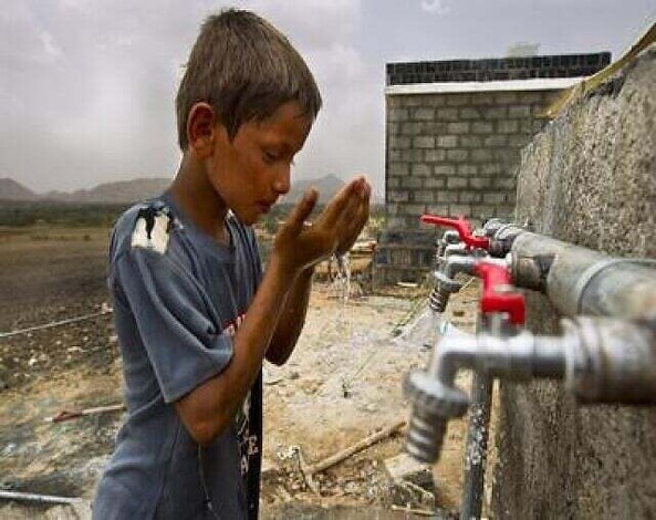 مدير مؤسسة المياه بعدن يناشد المواطنين تسديد فواتير المياه
