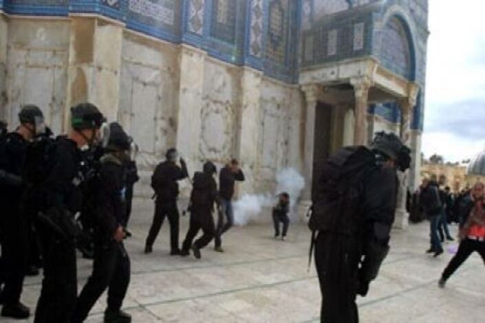 الأردن يدين "بشدة" اعتداء القوات الإسرائيلية على مصلين بالمسجد الأقصى