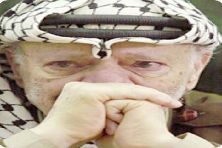 تقرير : الزعيم الخالد ياسر عرفات ... عاش فقير ومات فقير (مصور)