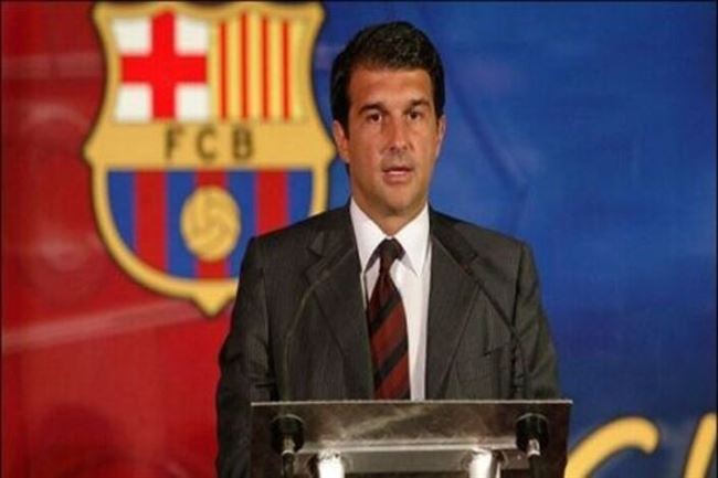 خوان لابورتا يسعى لإطاحة بارتوميو من رئاسة نادي برشلونة