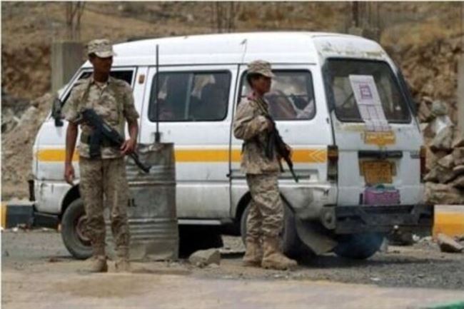 مقتل جنديين يمنيين في هجوم استهدف موكب قائد لواء بالجيش أثناء مروره في صنعاء