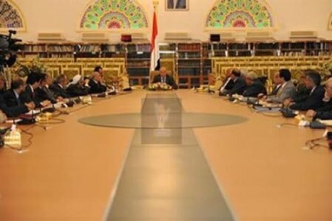 الرئيس هادي يرأس اجتماعا مشتركا لكبار مسؤولي الدولة والحكومة