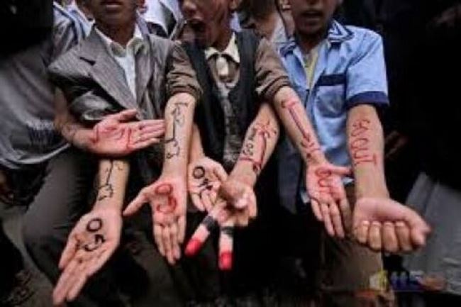 يمنيون يطالبون بتغيير الشعب قبل تغيير الدستور