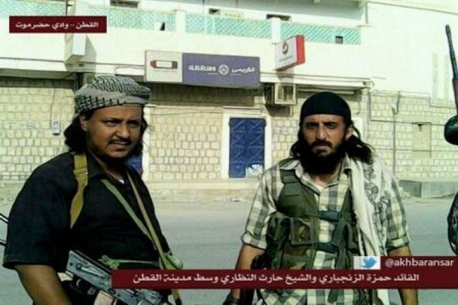 14 قتيل حصيلة جديدة للمعارك في حضرموت .. مسلحو القاعدة يقتحمون ثلاثة بنوك وسلاح الجو يقصف مواقع مفترضة للمسلحين