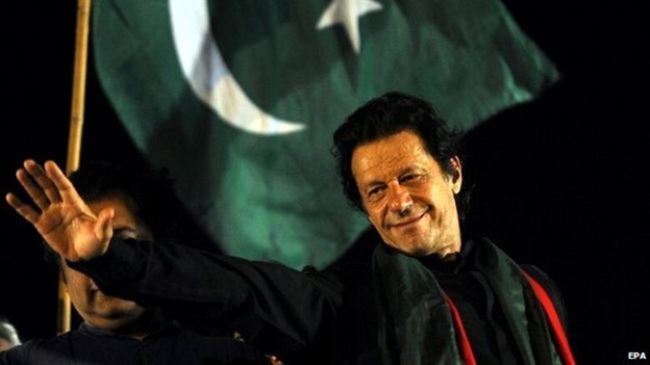 المعارض الباكستاني عمران خان: لا للتفاوض مع نواز