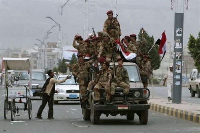 وكالة : الجيش اليمني تلقى أوامر بضرب إي تحرك مسلح لجماعة الحوثيين بضواحي صنعاء