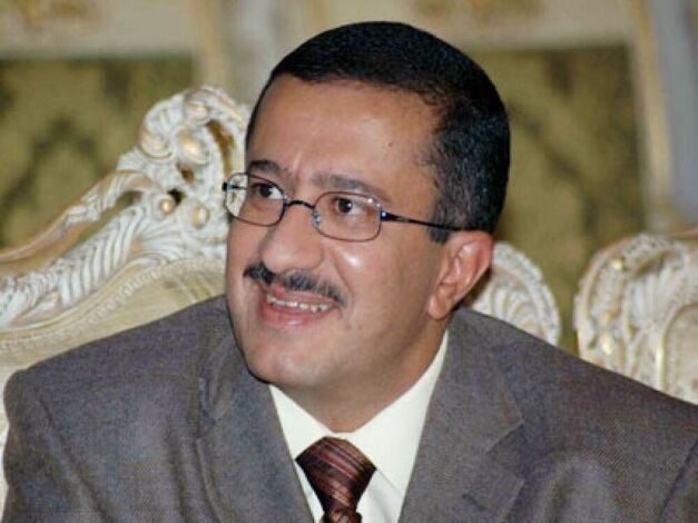 وزير الاعلام اليمني يؤكد أهمية التزام وسائل الإعلام بالمصداقية والمهنية في تغطيتها للأحداث