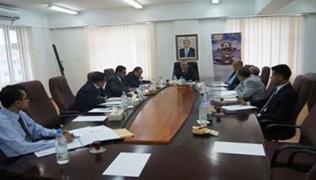 اجتماع لمجلس إدارة شركة عدن لتطوير الموانئ بوزارة النقل بصنعاء
