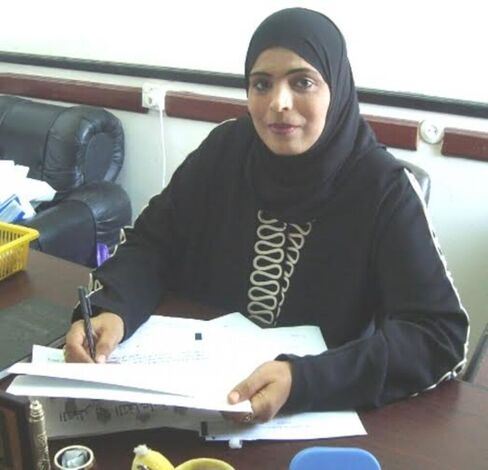 الباحثة رجاء محمد مقبل تحذر من تفاقم ظاهرة التدني في مستوى التحصيل العلمي لطلاب المدارس بمحافظة عدن