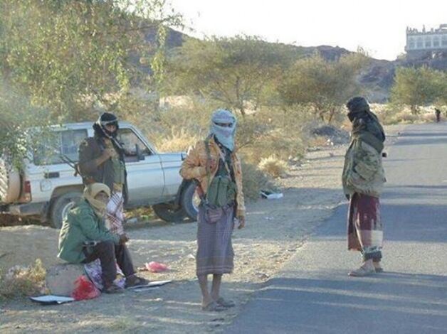 الحوثيون يقولون انهم بصدد معالجة مظالم أسرة حميد الدين ومصرع 21 حوثيا بينهم قائد ميداني