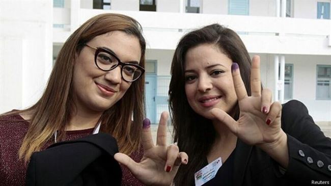 السبسي (متقدم بفارق كبير) في انتخابات رئاسة تونس