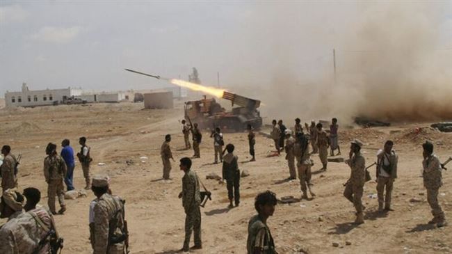 حدث قبل قليل :انفجارات عنيفة في محيط معسكر للجيش اليمني بمدينة عزان بشبوة