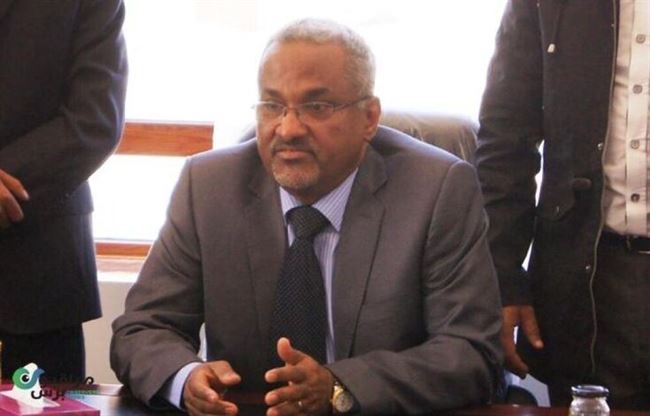 وزير النقل يناقش مع وزير الخارجية الصومالي مكافحة القرصنة