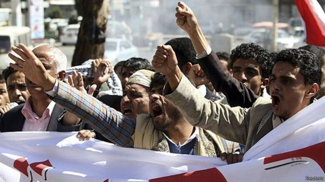 زعيم الحوثيين يلوح بـ(خطوات حازمة لإسقاط الاستبداد) في اليمن