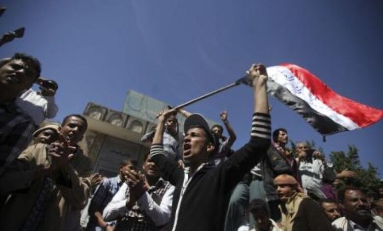 حزبان ينسحبان من محادثات الأزمة في اليمن بعد تهديدات من الحوثيين