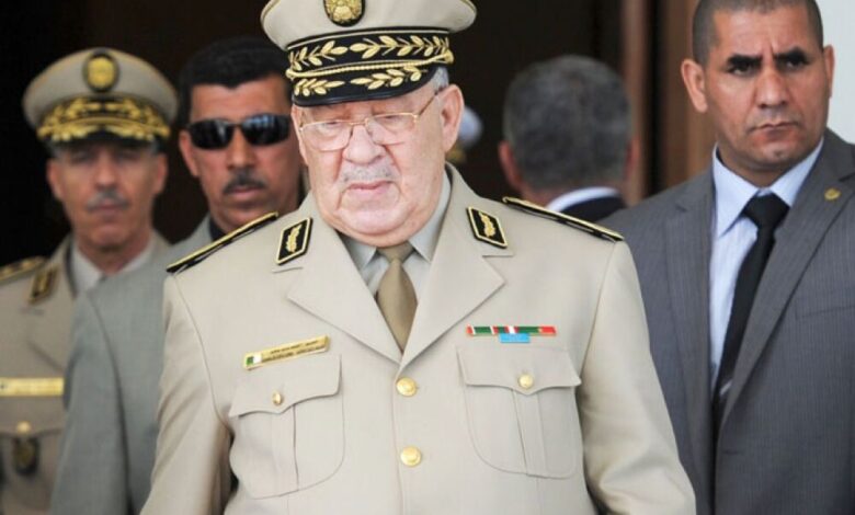 تغييرات في المؤسسة العسكرية تعيد رسم التوازنات داخل السلطة بالجزائر