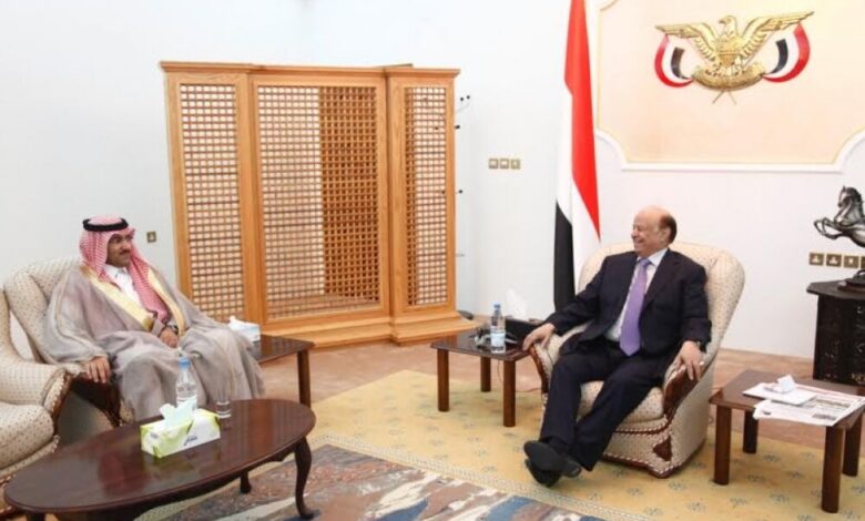 الرئيس هادي يلتقي السفير القطري بعدن