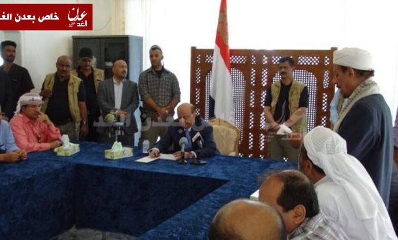 الرئيس هادي يعقد لقاءاً بقبائل يافع (مصور)