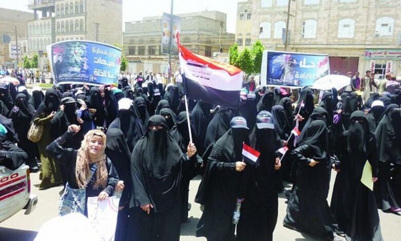 حركة لا تدعو لمسيرة ثورية رفضا للانقلاب الحوثي يوم السبت