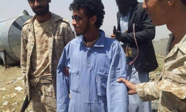 صورة لطيار زعمت جماعة الحوثي أنها أسرته تثير حالة من التندر