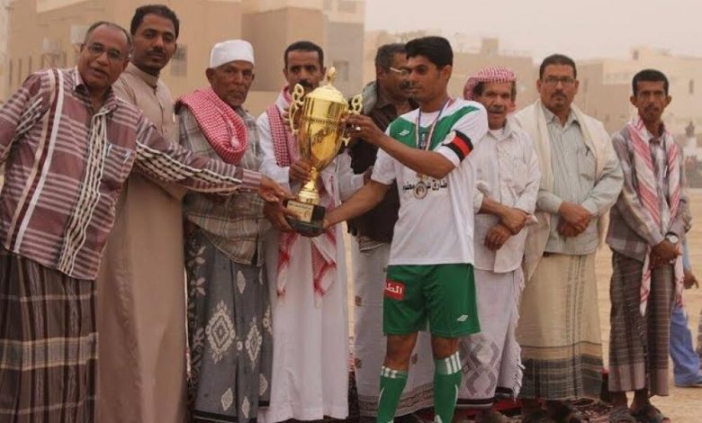 هلال عدب يخطف لقب بطولة دوري الشيخ طارق بن محفوظ لكرة بمدينة الهجرين التاريخية