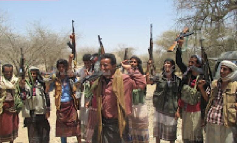 اشتباكات عنيفة بين قوات موالية للحوثيين مع المقاومة الجنوبية بالقرب من جبهة عكد بأبين