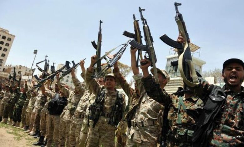 صالح والحوثيين يقيلون قائد أمني في إب رفض إرسال تعزيزات إلى تعز
