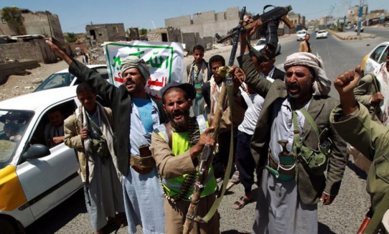 الحوثيون يتقدمون شرق عتق صوب مفرق الصعيد والمقاومة تناشد طيران التحالف التدخل