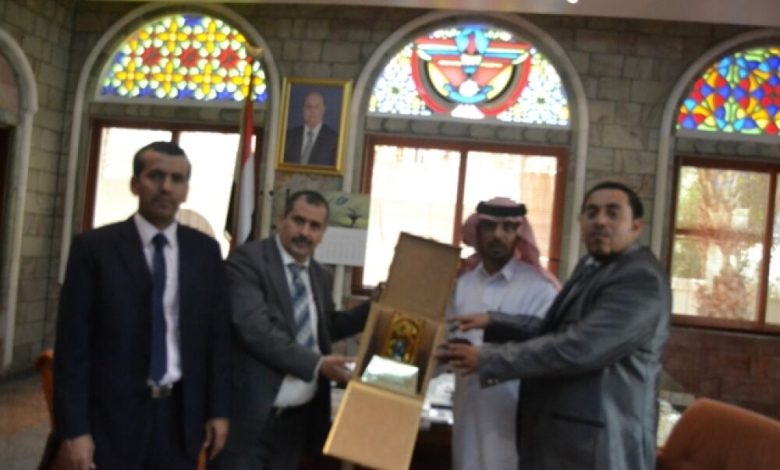 المدير التنفيذي لقلم للإبداع في زيارة للسفارة اليمنية في الإمارات