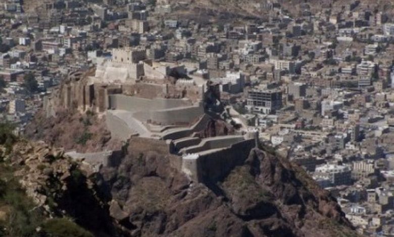استشهاد 3 مدنيين وجرح 6 في قصف عشوائي للمليشيا بمدينة تعز