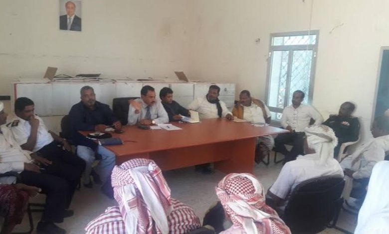 محافظ سقطرى يلتقي روؤساء الجمعيات السمكية في المحافظة