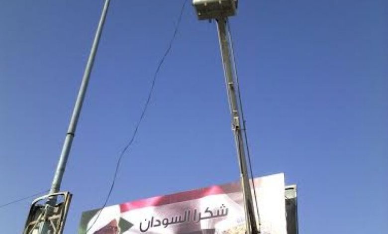 إعادة تشغيل اعمدة انارة بعدد من شوارع الشيخ عثمان بعدن