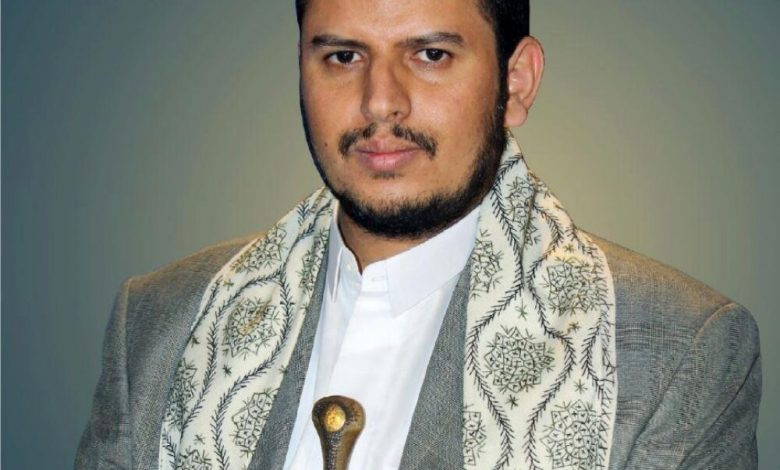 عبدالملك الحوثي يدعو المواطنين لحملة تبرعات مالية لابقاء البنك المركزي في صنعاء