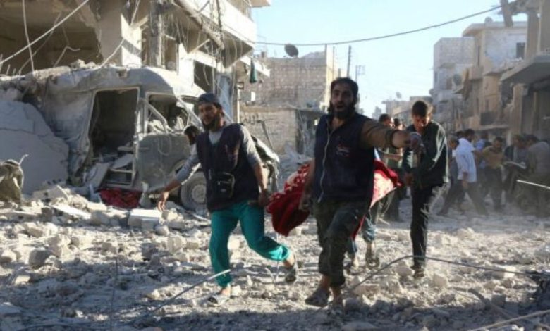 عرض الصحف البريطانية : التايمز: السوريون في حلب يبحثون عن الطعام بين كل غارة جوية وأخرى