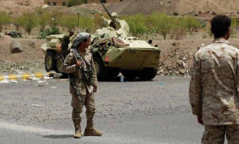 اليمن.. انهيارات متسارعة بجبهات الانقلابيين والجيش الوطني على أعتاب صنعاء