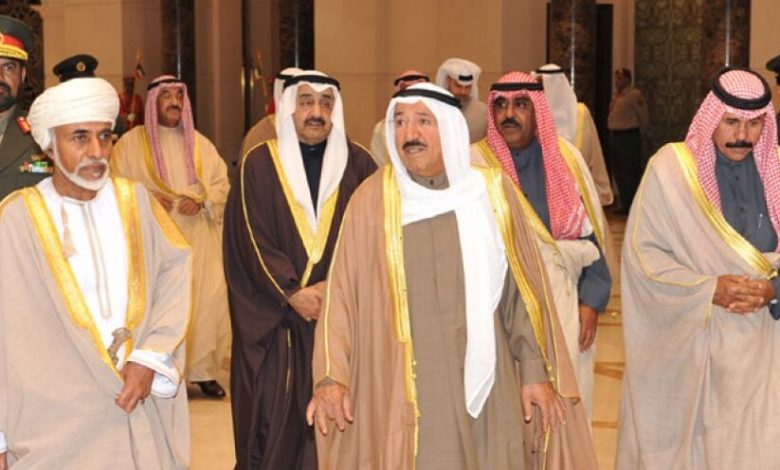 أمير الكويت يزور مسقط وسط تسريبات عن إتفاق خليجي-إيراني حول اليمن