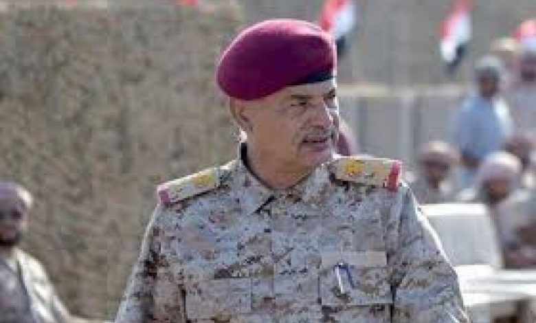 مكاوي يعزي في استشهاد اللواء احمد سيف اليافعي