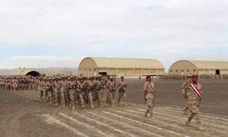 اليمن تبحث إمكانية الاستفادة من الخبرات العسكرية البولندية