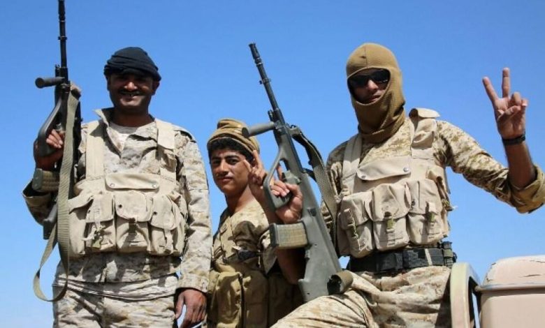 المقاومة الشعبية تتصدى لهجوم الحوثيين على جبهة حمك