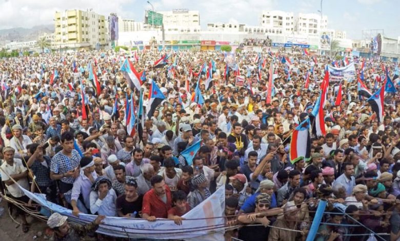 مجلس الحكم الجنوبي في اليمن.. الصدوع القديمة تعاود الظهور