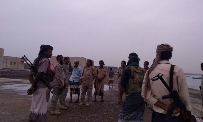 قيادات في التحالف العربي تزور الخطوط والمواقع الأمامية في جبهة كهبوب