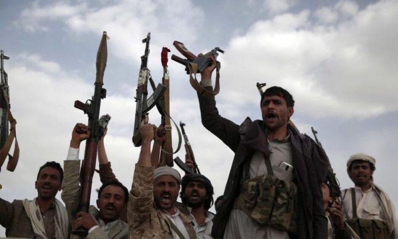 8 ملايين يمني فقدوا دخلهم المادي بسبب تصاعد الصراع المسلح