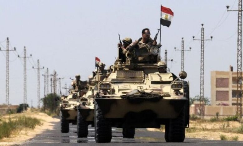 مصر: مقتل 18 شرطيا في هجوم على قافلة أمنية بمدينة العريش شمال سيناء