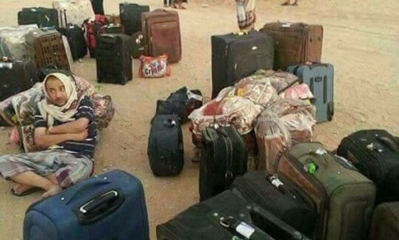 فيما شهدت الحادثة حالة وفاة.. اليمنية تترك مسافريها في صحراء حضرموت لـ(20) ساعة
