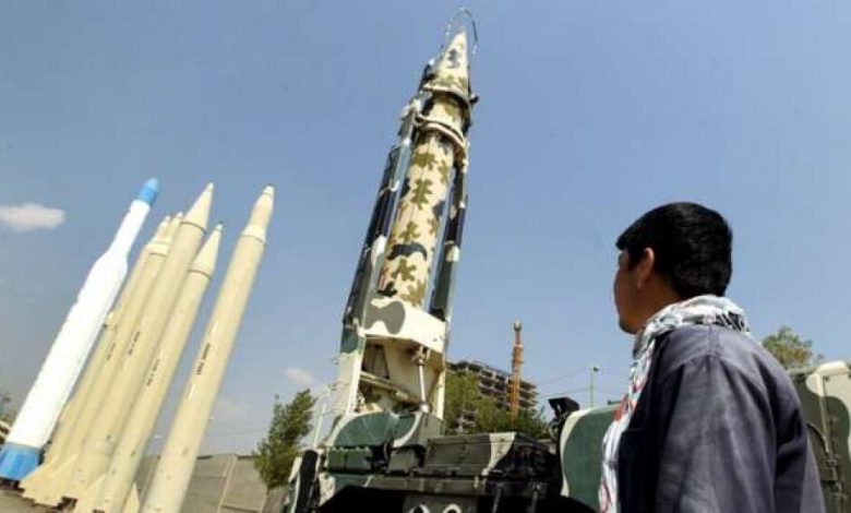 تضرر منزل فنان سعودي من شظايا صاروخ باليستي أطلقه الحوثيون على الرياض