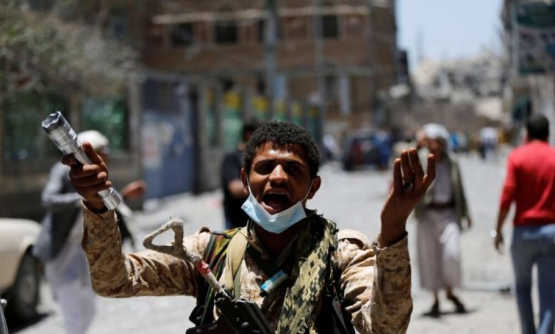 مقتل جنديين سعوديين في معارك ضد المتمردين الحوثيين